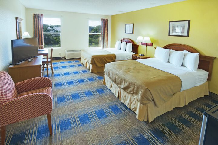 Room 32 of 41