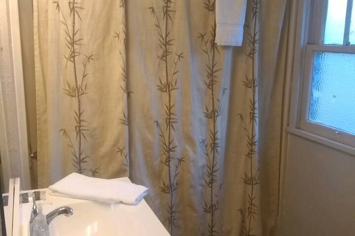 Room 12 of 14