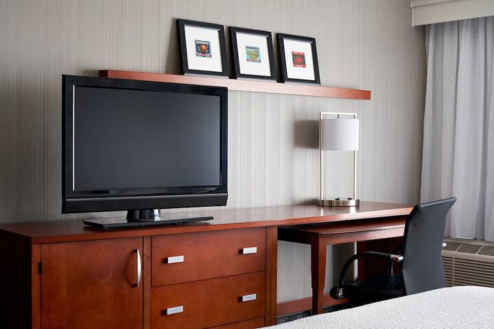 Room 15 of 32