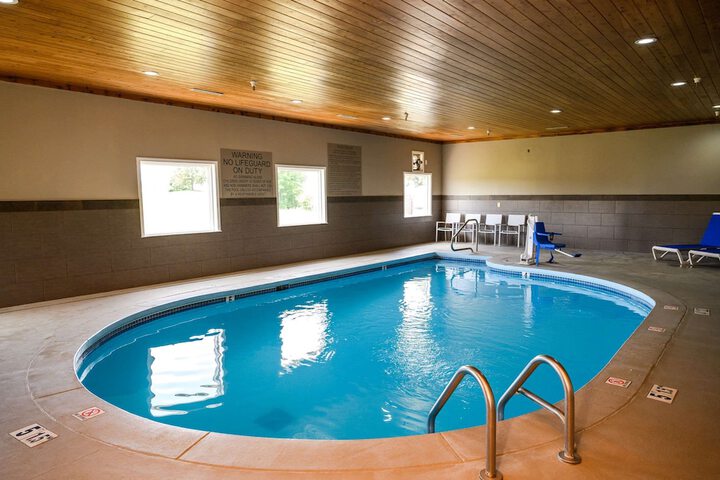 Pool 5 of 60