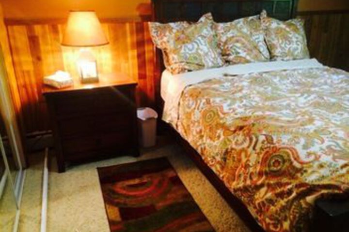 Fairbanks Moose Manor B & B