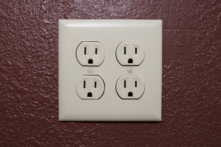 Room 17 of 28