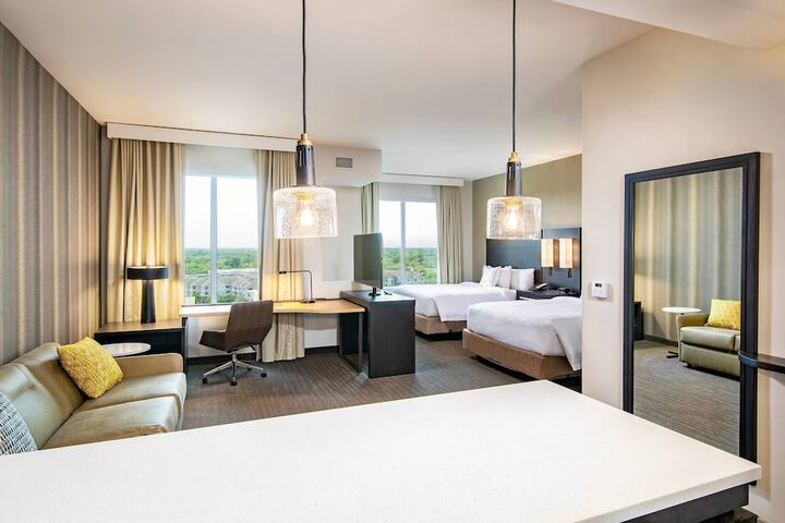 Room 18 of 25