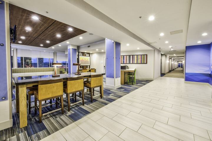 Hotel 2 of 68