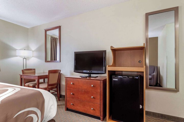 Quality Inn Hays I-70