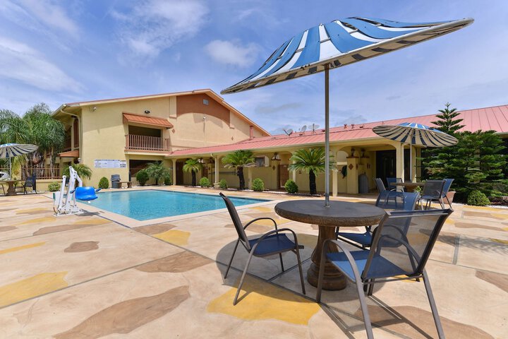 Americas Best Value Inn & Suites Alvin Houston