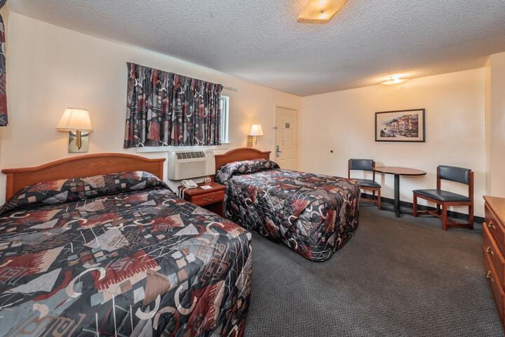 Room 21 of 38