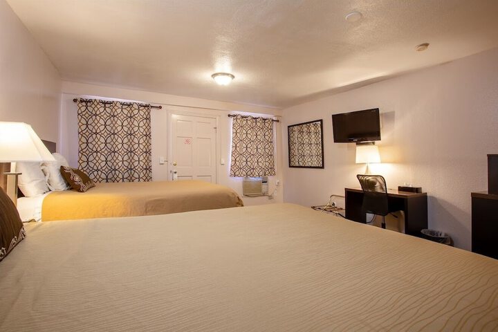 Room 16 of 23