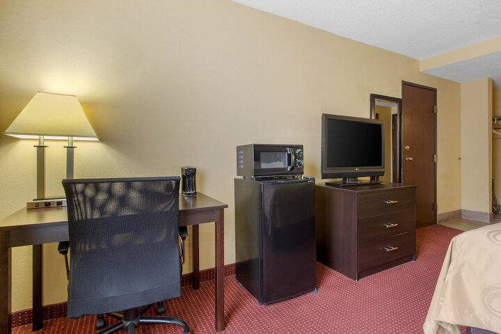 Room 31 of 40