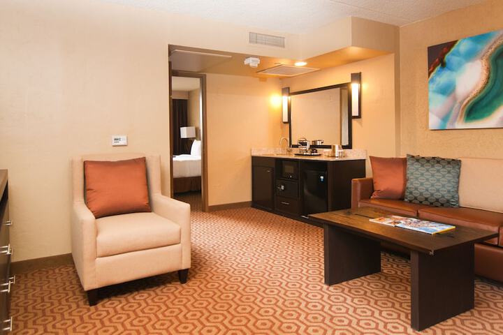 Room 35 of 68