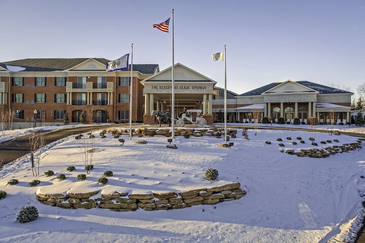 Hotel 7 of 52