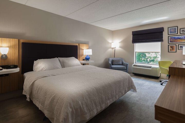 Room 28 of 52