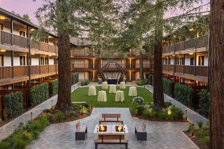 Casa Mani Resort Napa Valley Curio Collection by Hilton