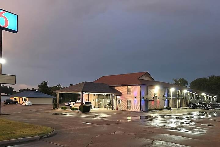 Motel 6 New Boston TX