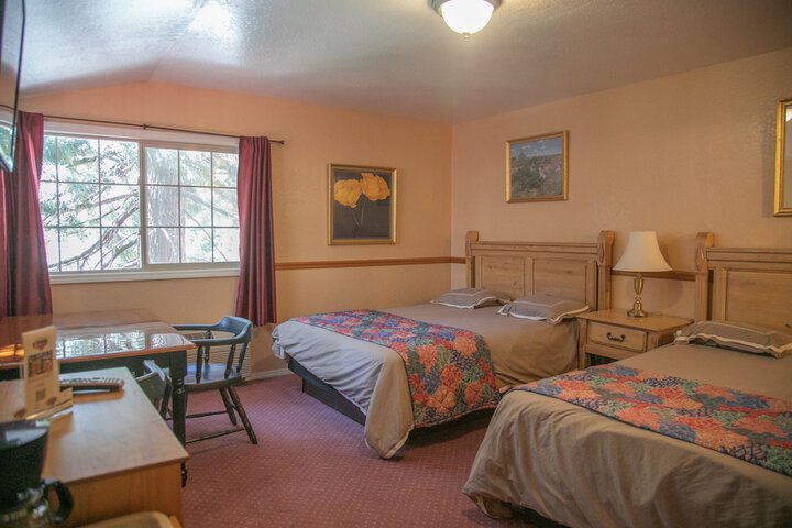 Room 9 of 28