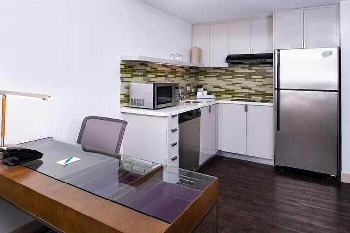 Element Lexington