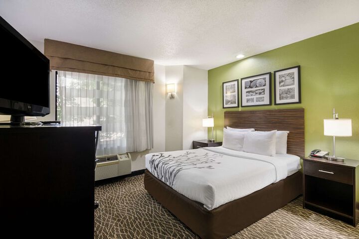 Room 20 of 32