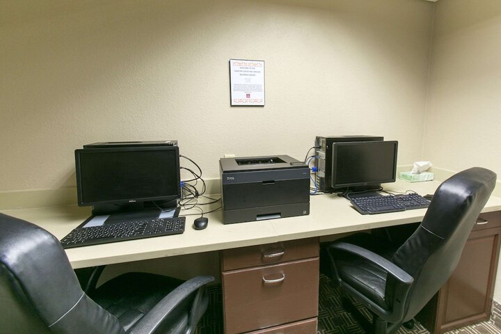 Business Center 45 of 45