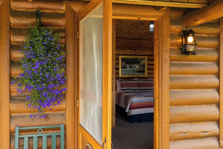 El Western Cabins & Lodges