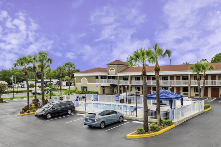 Hotel 3 of 44