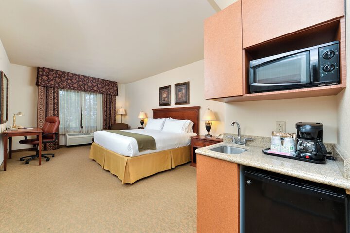 Room 41 of 63