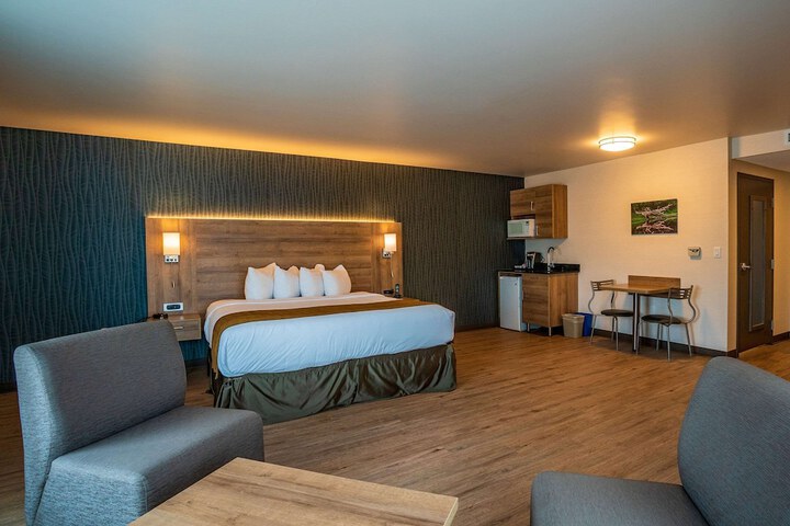 Room 27 of 47