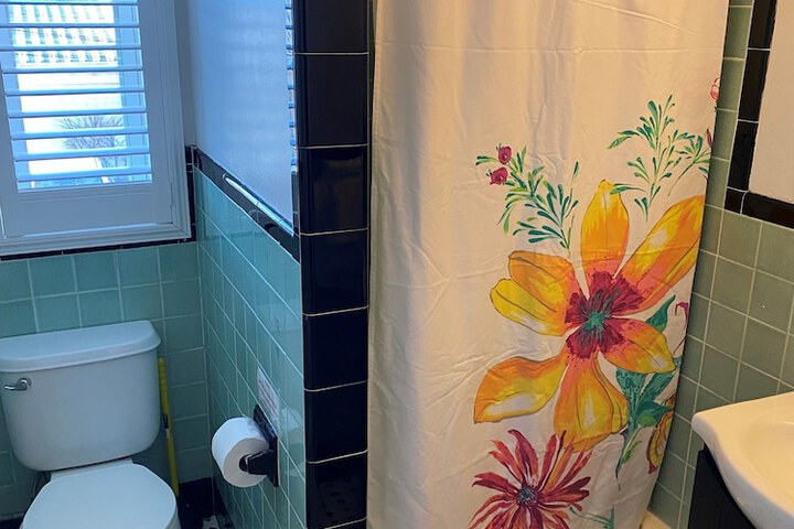 Room 137 of 231