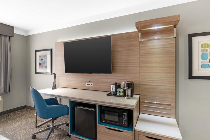 Best Western Plus Glen Allen Inn
