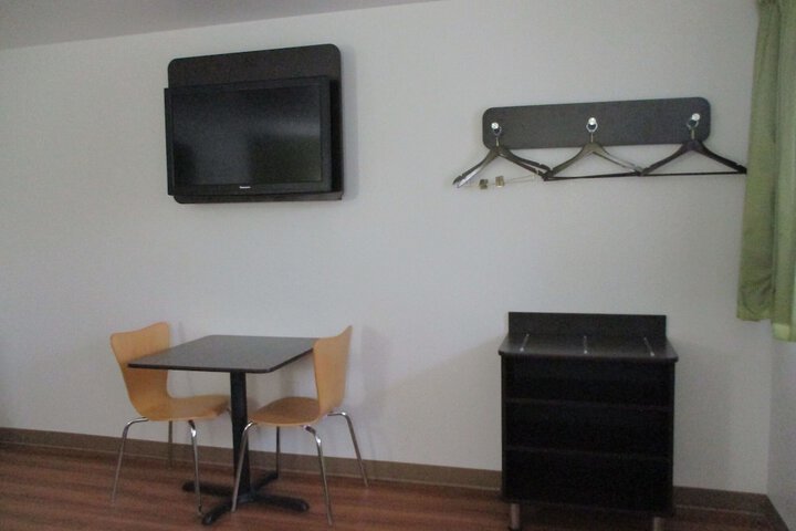 Motel 6 North Olmsted OH - Cleveland