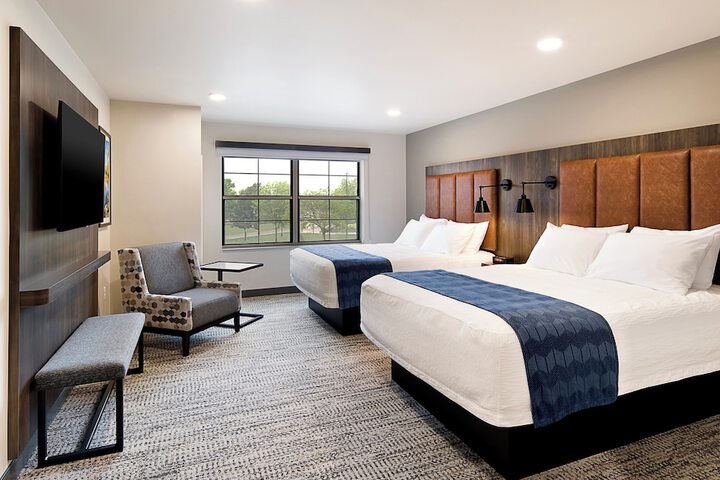 Clubhouse Hotel Suites Sioux Falls