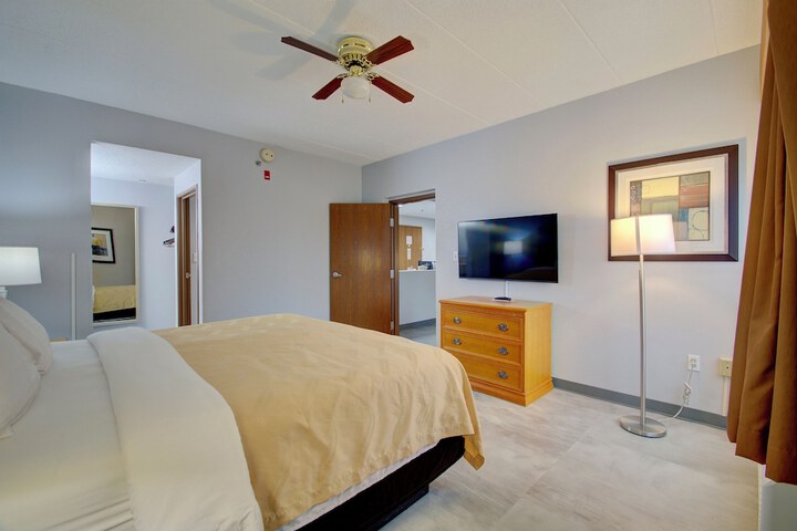 Quality Inn & Suites CVG Airport