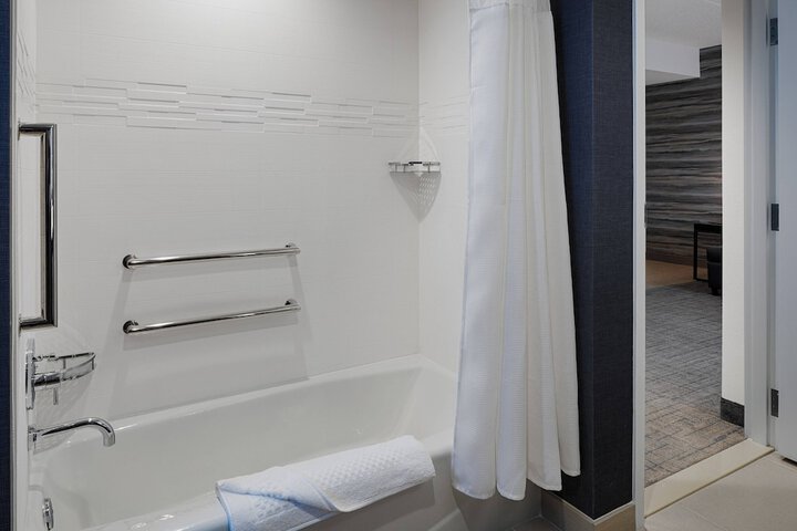 Room 15 of 35