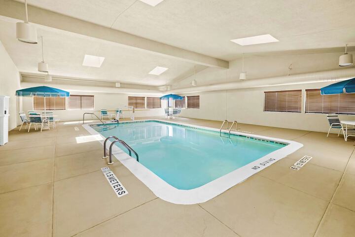Pool 4 of 32