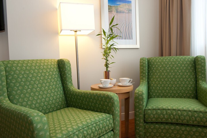 Room 42 of 88