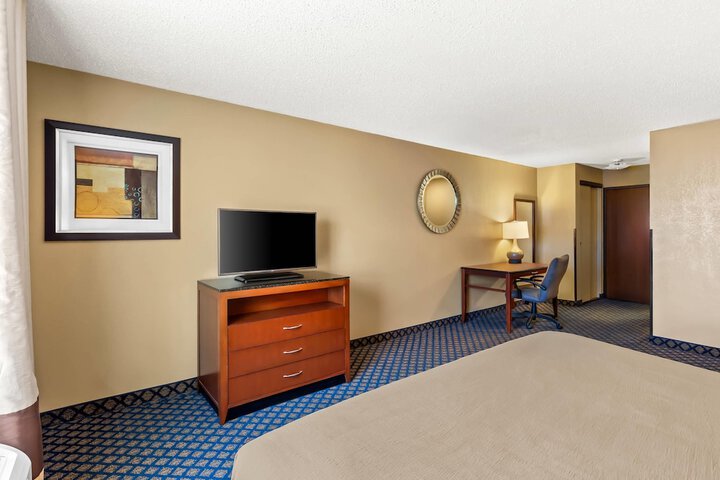 Quality Inn & Suites Seville
