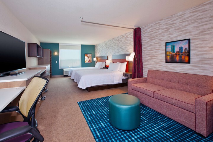 Room 18 of 38