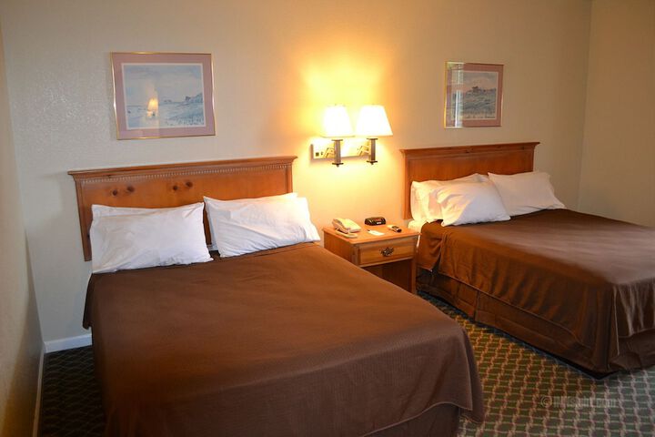 Room 12 of 30