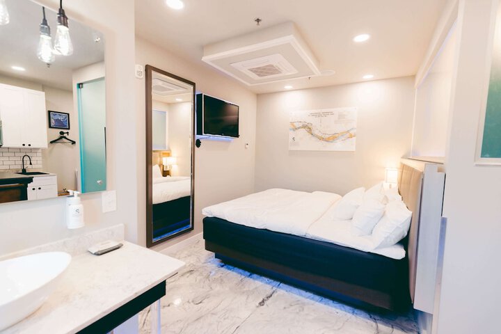 Room 95 of 140
