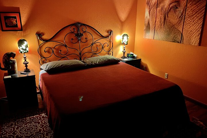 Room 32 of 48