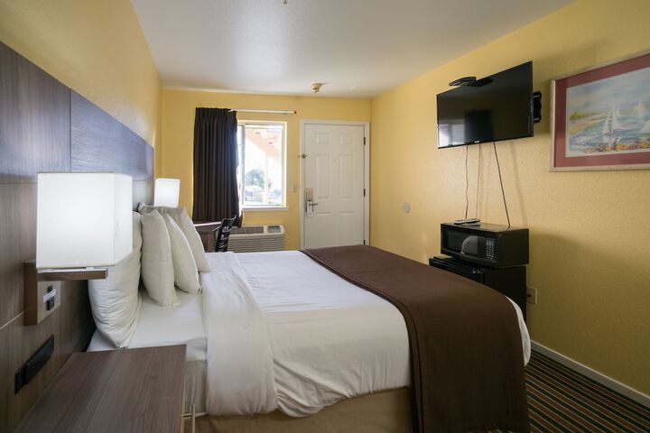 Room 25 of 31