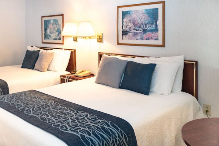 Highland Manor Inn