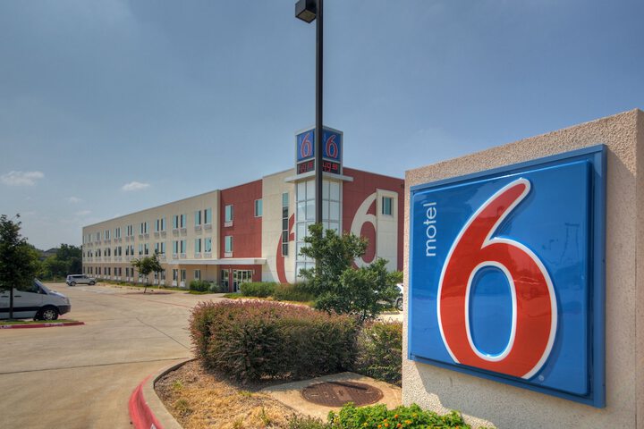 Hotel 5 of 32