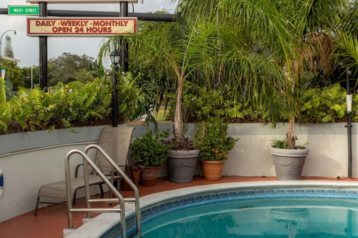 Pool 12 of 72