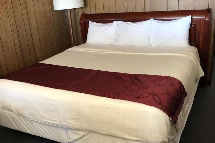 Room 12 of 36