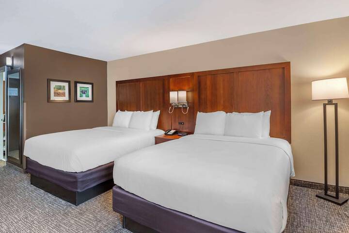 Room 15 of 28