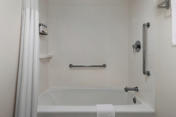 Lake Norman Inn and Suites