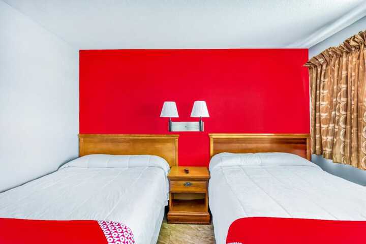 Room 15 of 25