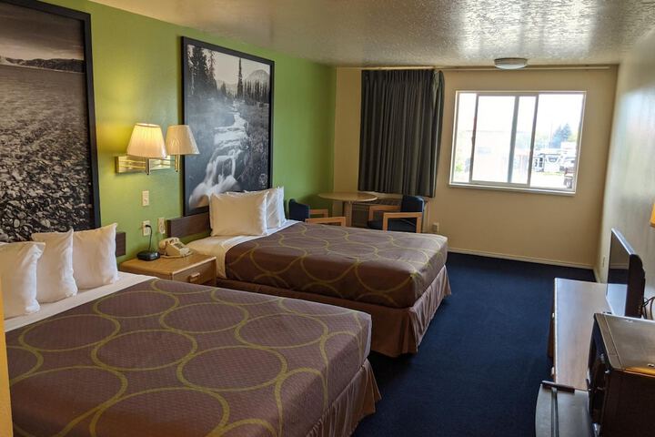 Room 18 of 49