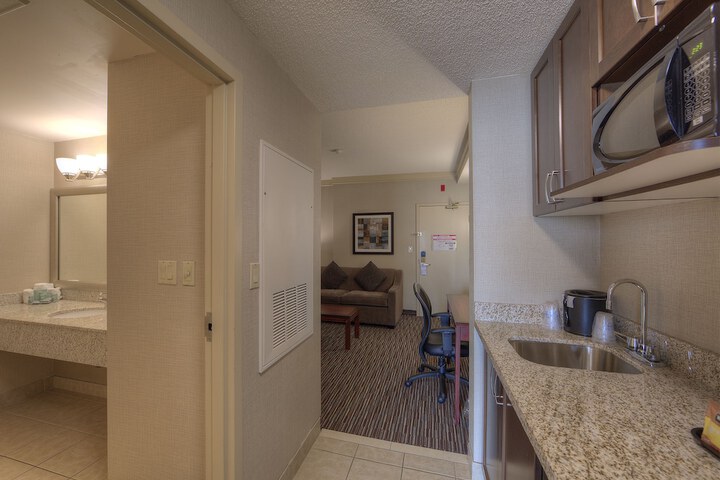 Room 44 of 118
