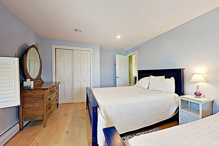 New Listing! Curtis House on the Cove 3 Bedroom Cottage